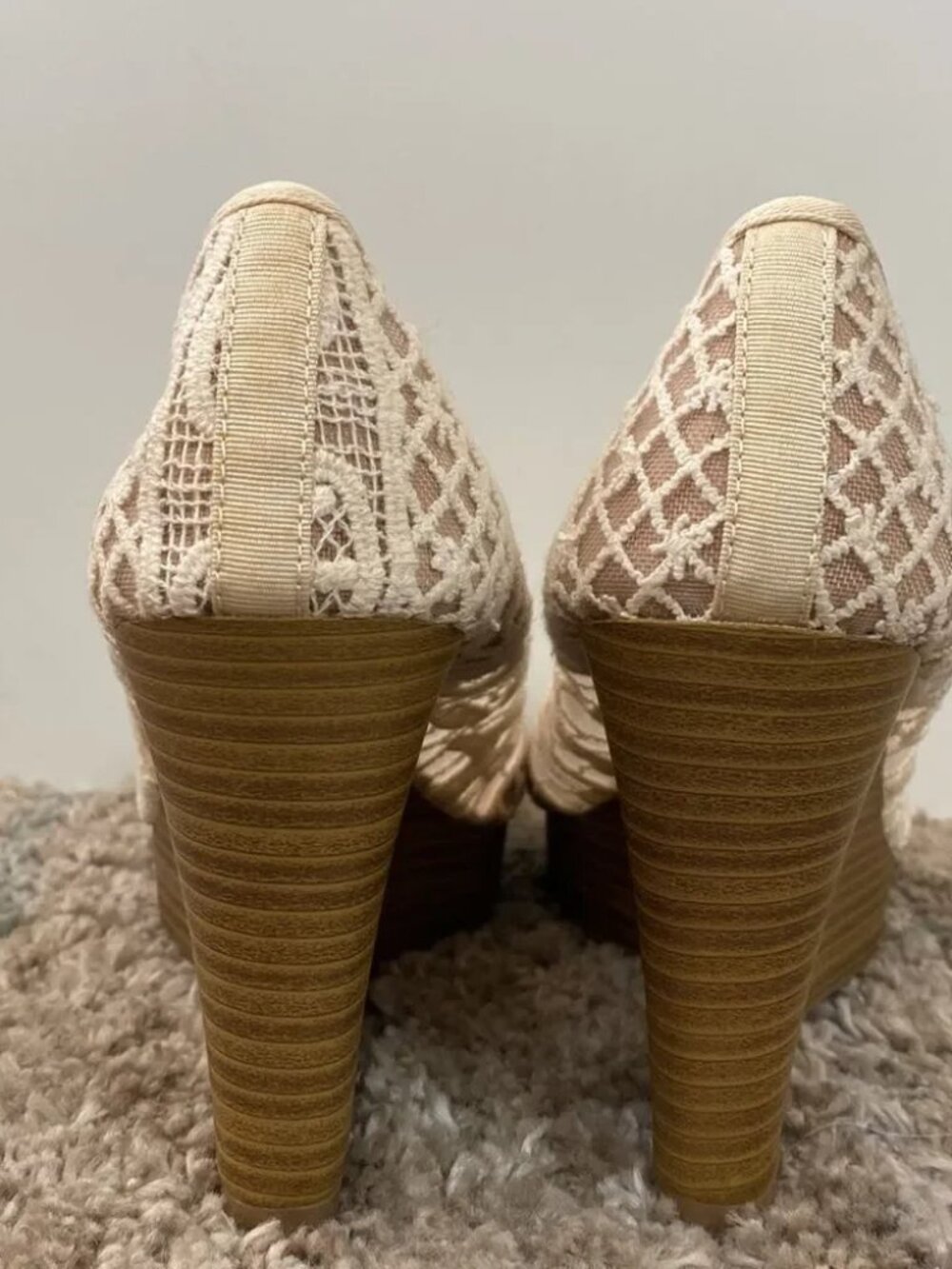 American Eagle Crochet 4 Inch Wedges Womens Size 6 A498 - Picture 3 of 4